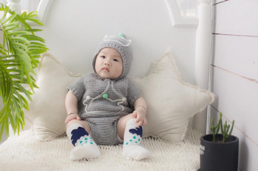 广州借卵试管代怀包男孩怀孕感觉肚子不舒服